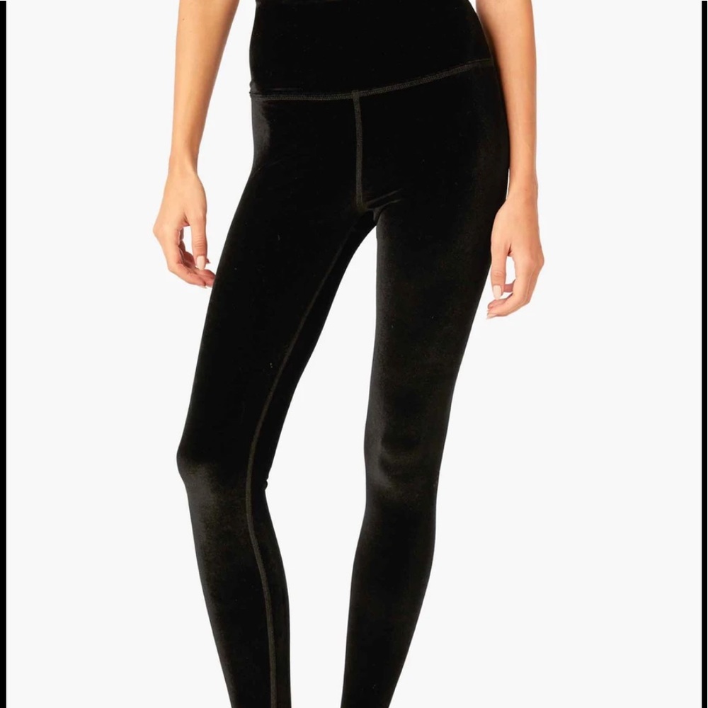 Beyond Yoga velvet leggings